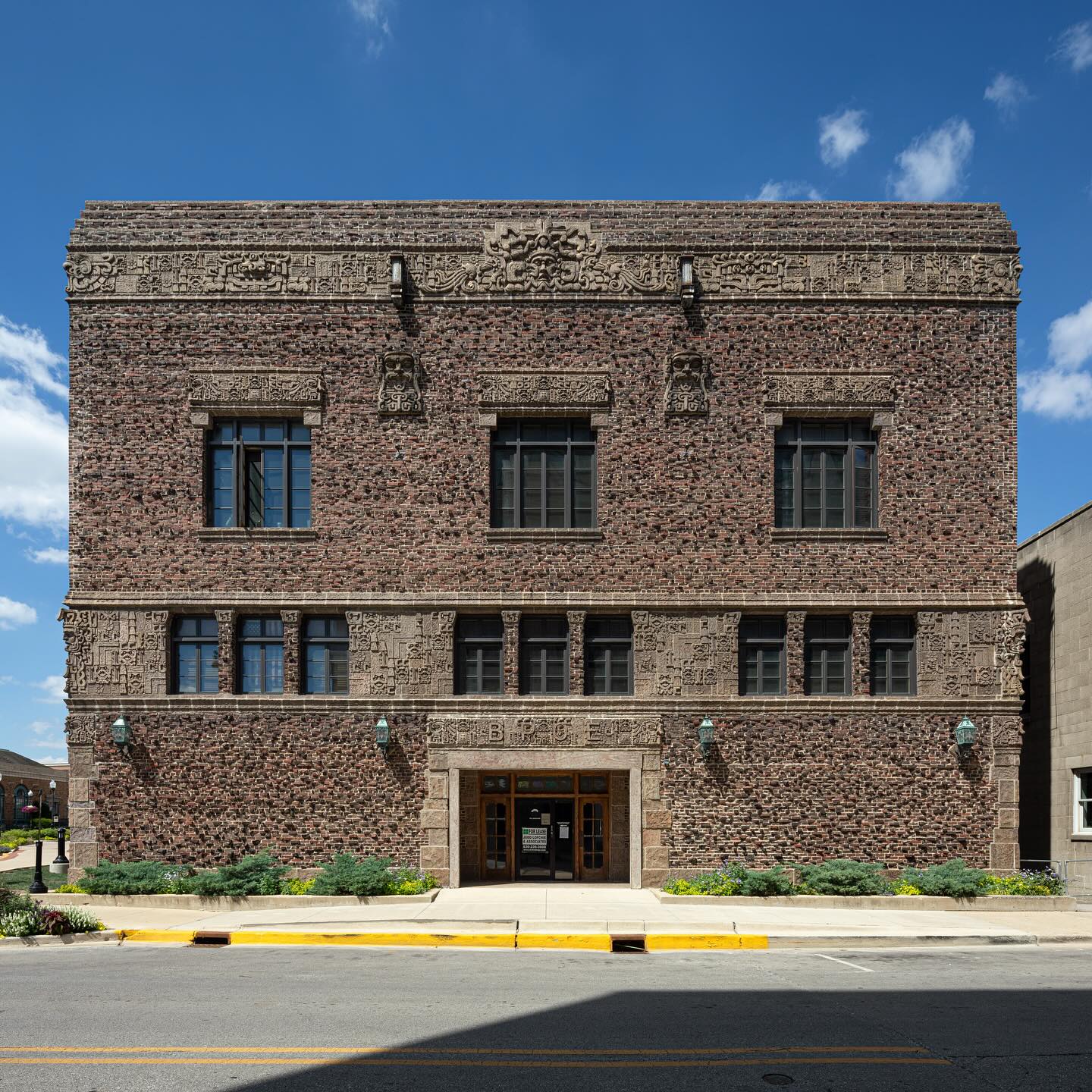 Aurora Elks Lodge No. 705